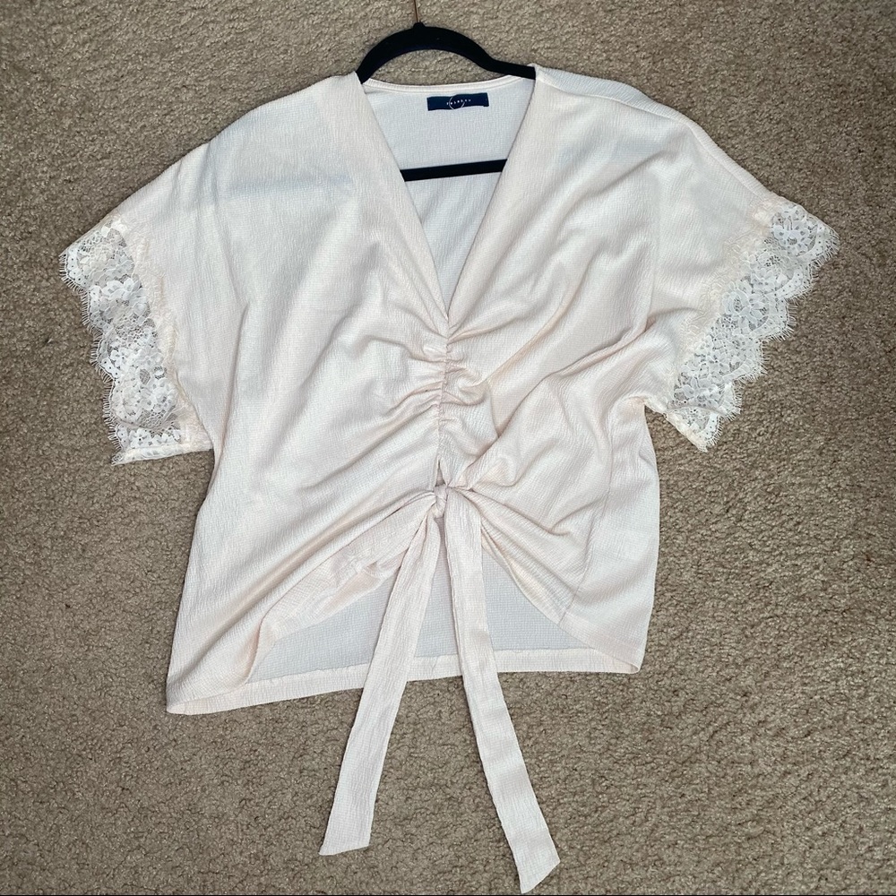 CREAM LACE RUCHE FRONT SPRING TOP SIZE SM
